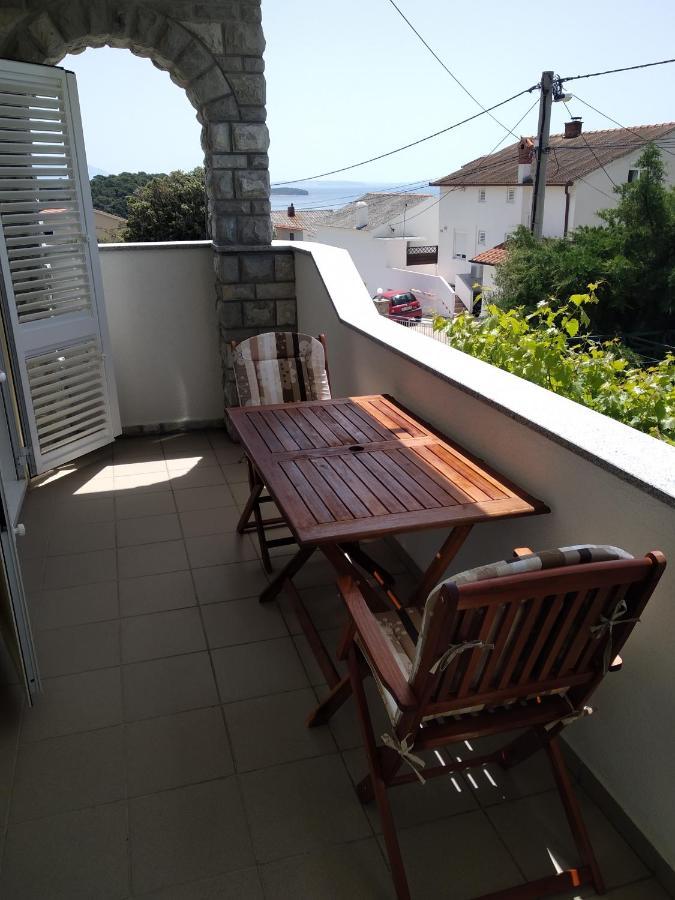 Apartments Mlacovic Rab Town Exterior foto