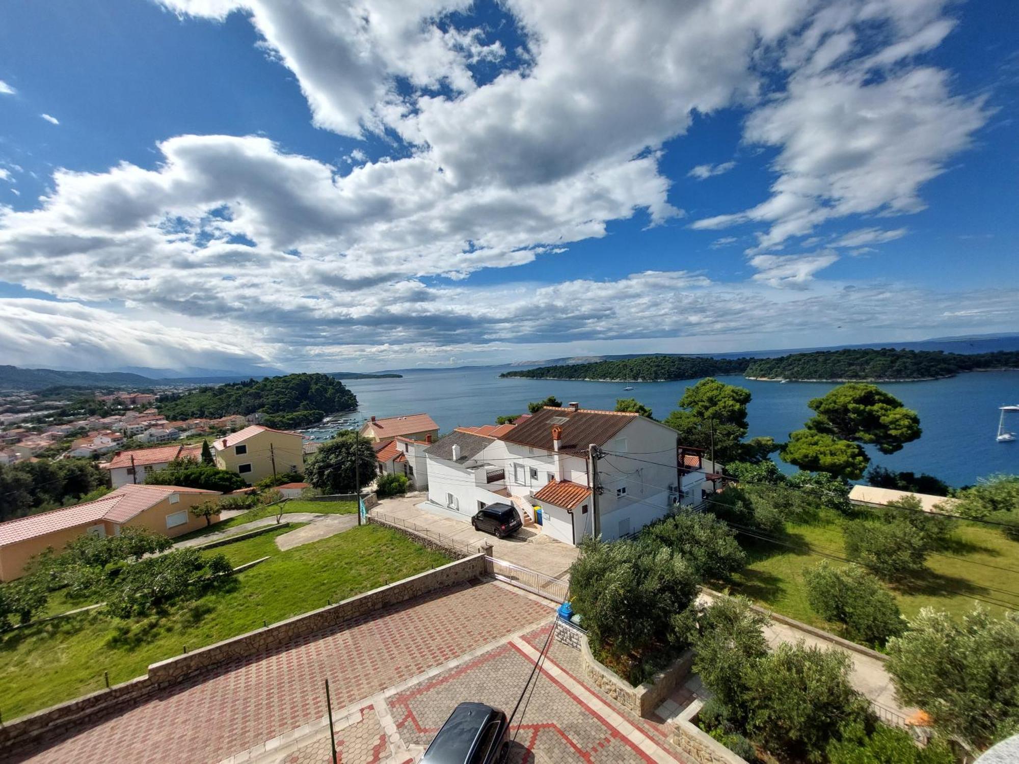 Apartments Mlacovic Rab Town Exterior foto
