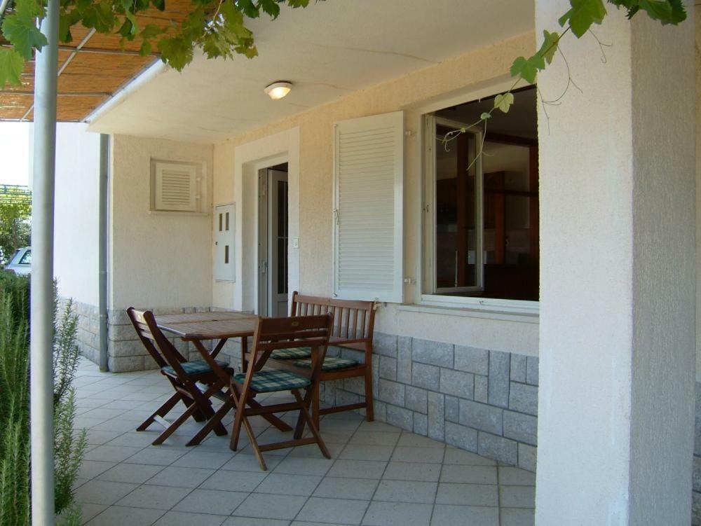 Apartments Mlacovic Rab Town Exterior foto